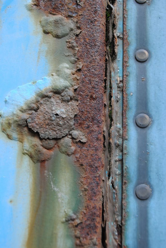garage door rust repair